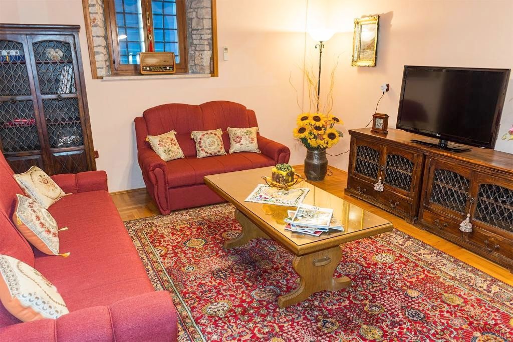 Casa vacanze in pietra ristrutturata, Šišan
