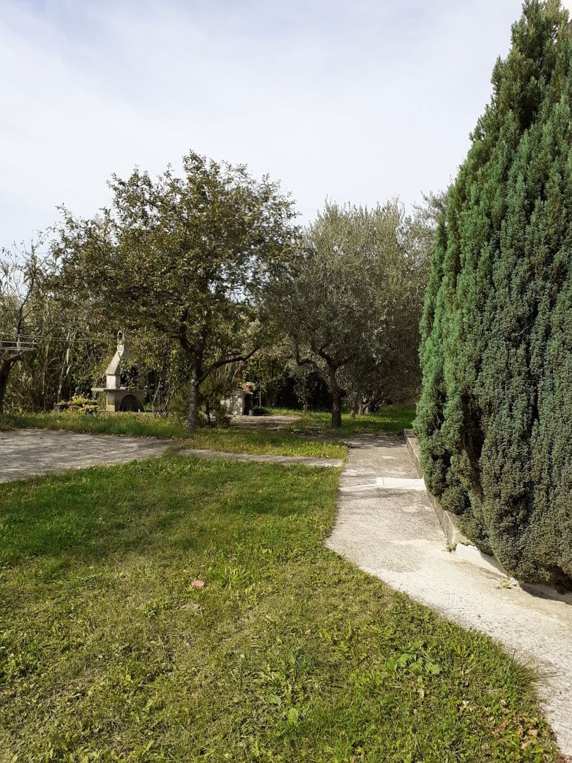 Casa con 5 appartamenti e bella vista, Visinada