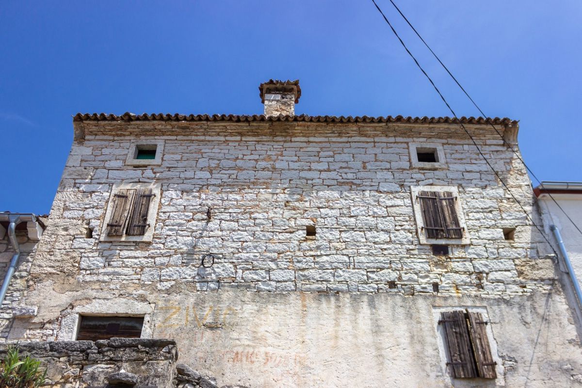 Casa autoctona per adattamento, dintorni Kanfanar