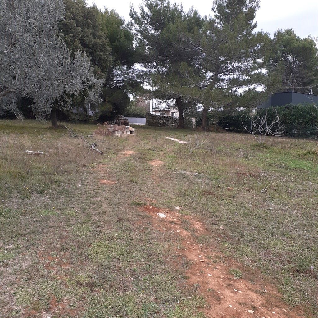 Terreno edificabile in una posizione tranquilla, Medulin