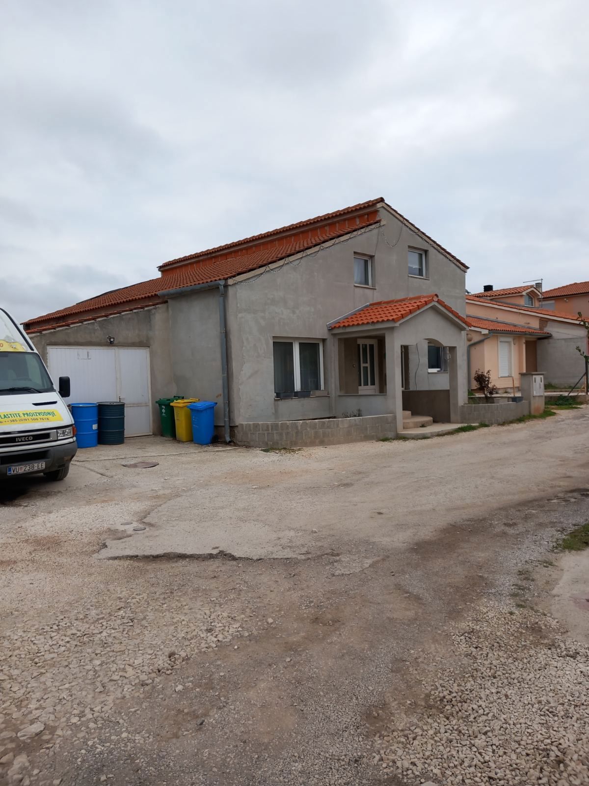 Casa indipendente con piscina e barbecue, Šikići, Pola