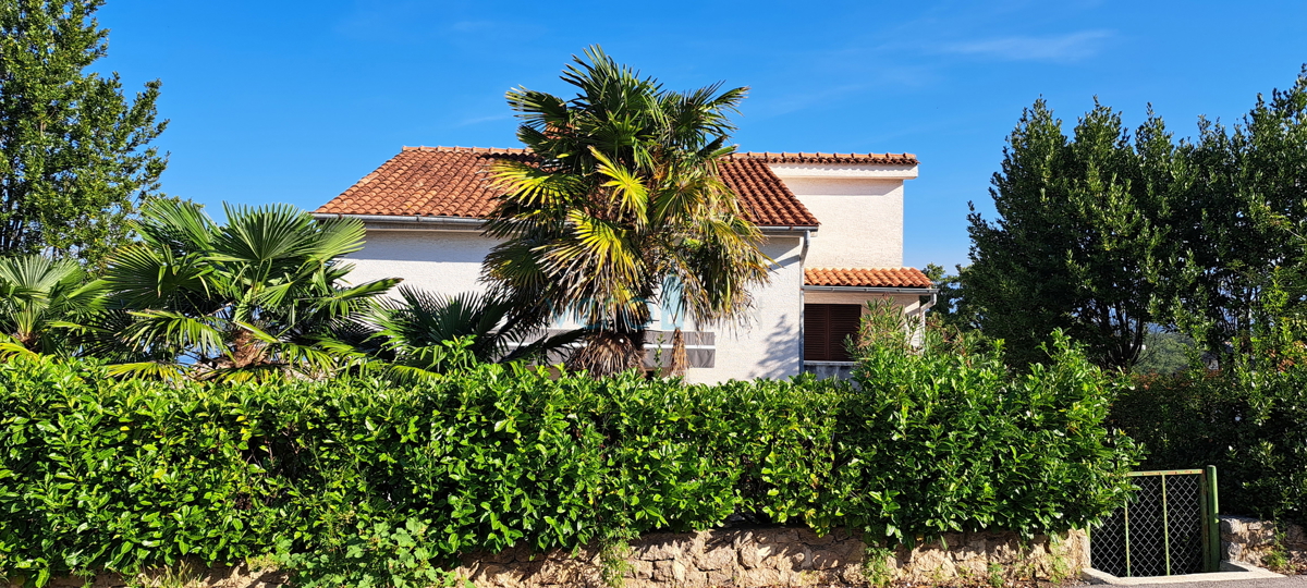 Njivice, isola di Krk, Casa indipendente con giardino e vista mare, vendita