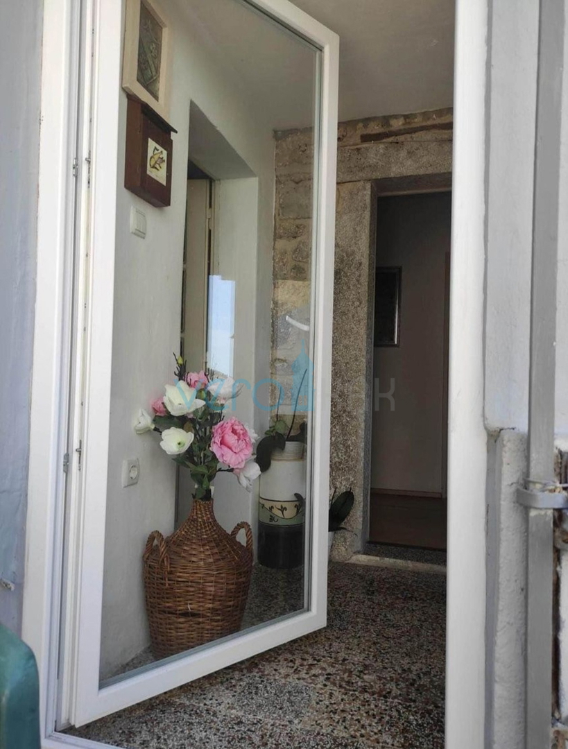 Novi Vinodolski, Bribir, casa in pietra con splendida vista mare, vendita