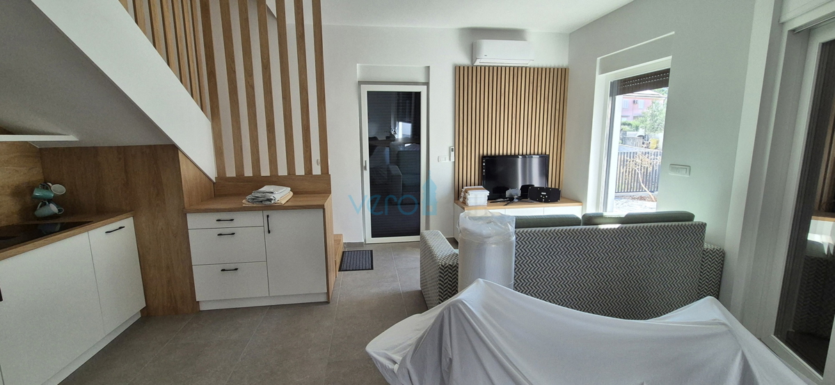 Malinska, centro, nuova costruzione, casa bifamiliare, giardino, vendita