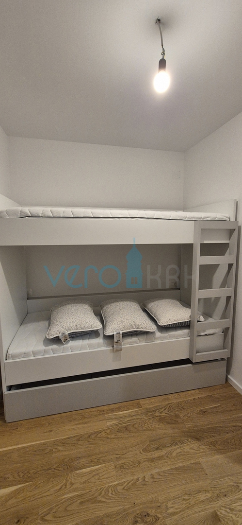 Malinska, centro, nuova costruzione, casa bifamiliare, giardino, vendita