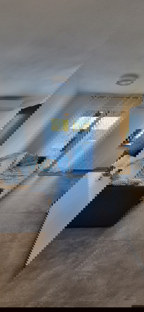 Isola di Krk, Malinska, dintorni, appartamento bilocale al piano terra, vasca idromassaggio, giardino, in vendita