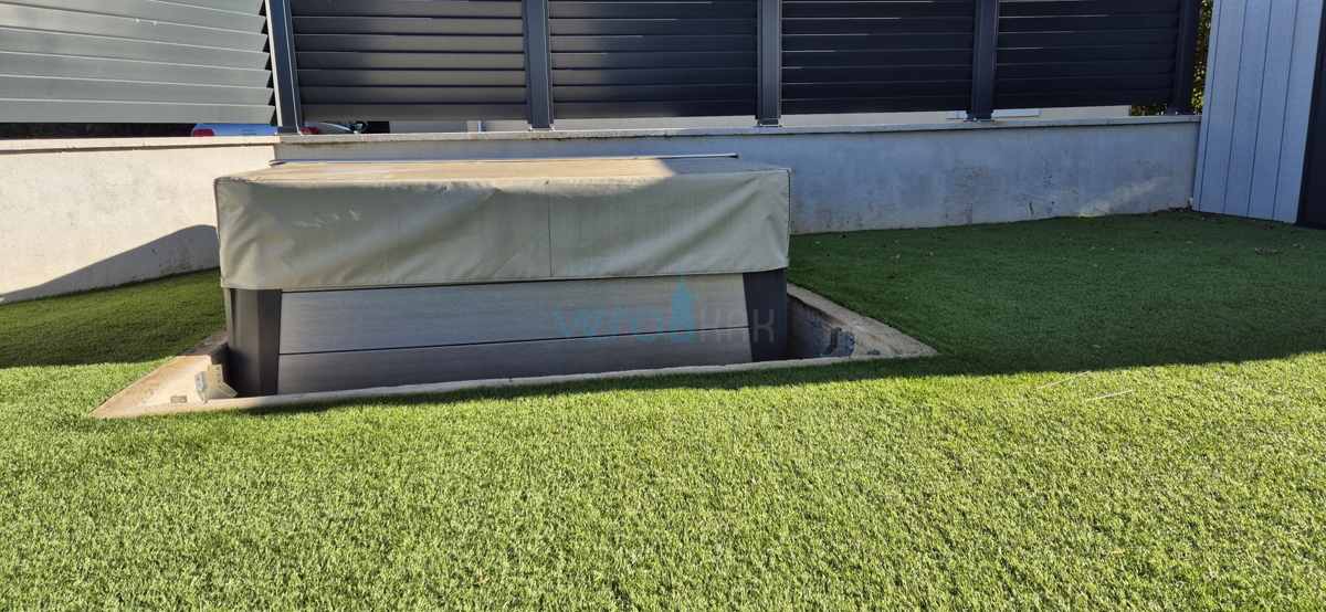 Isola di Krk, Malinska, dintorni, appartamento bilocale al piano terra, vasca idromassaggio, giardino, in vendita