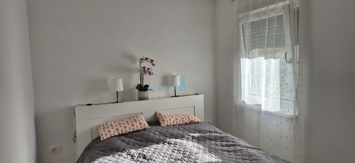 Isola di Krk, Malinska, dintorni, appartamento bilocale al piano terra, vasca idromassaggio, giardino, in vendita