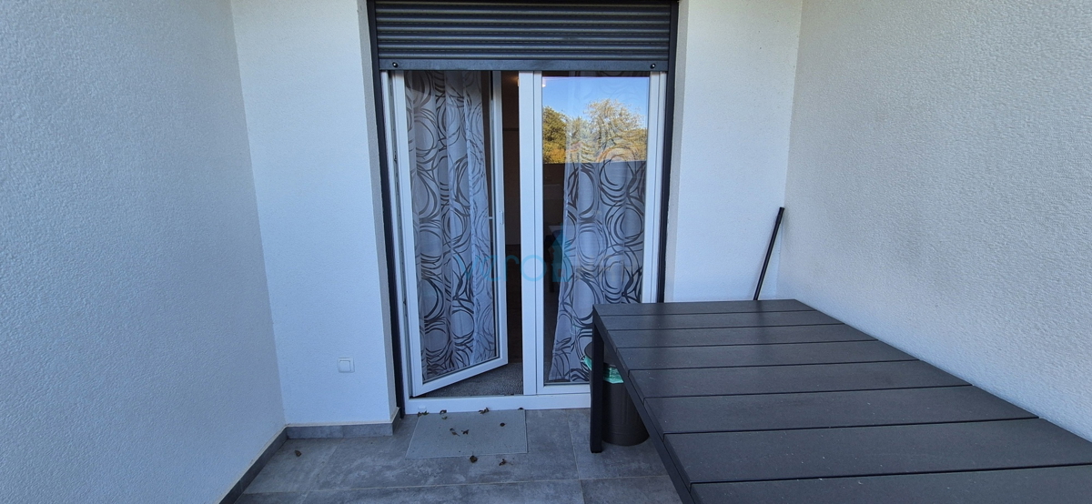 Isola di Krk, Malinska, dintorni, appartamento bilocale al piano terra, vasca idromassaggio, giardino, in vendita