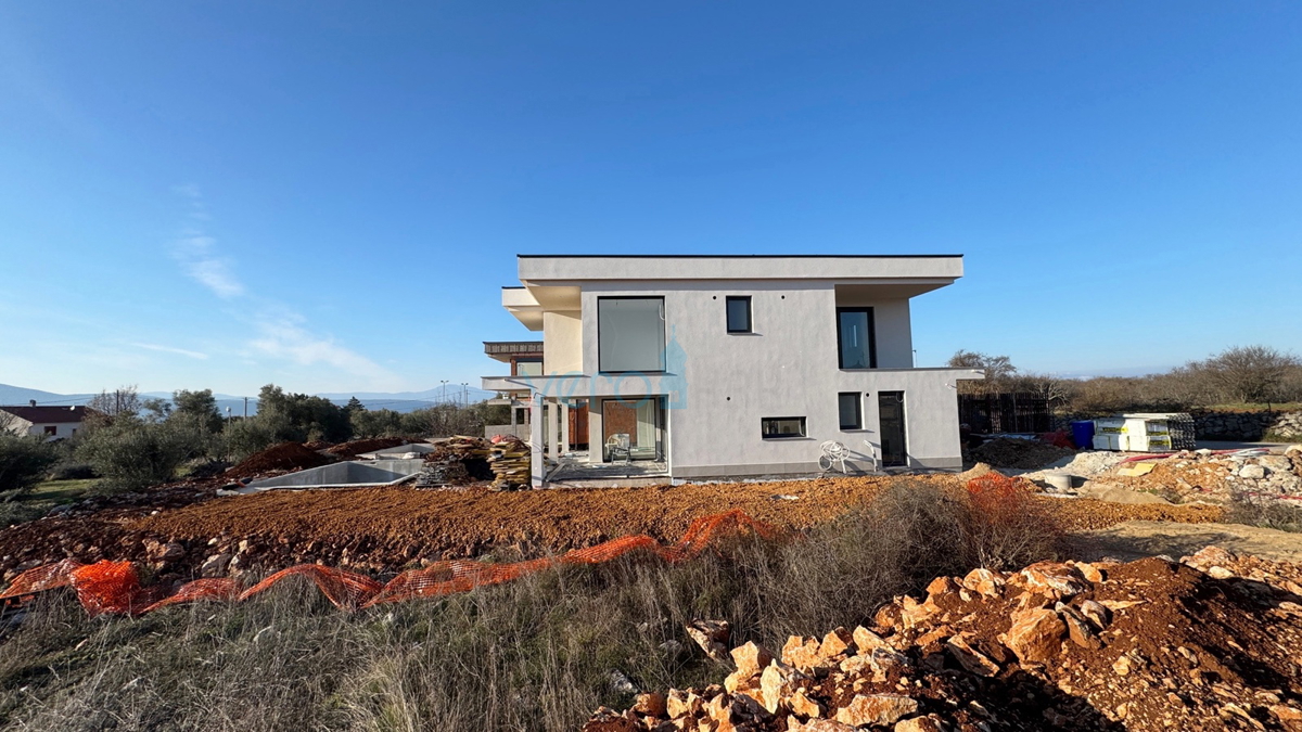 Isola di Krk, città di Krk, area circostante, villa moderna con piscina, in vendita