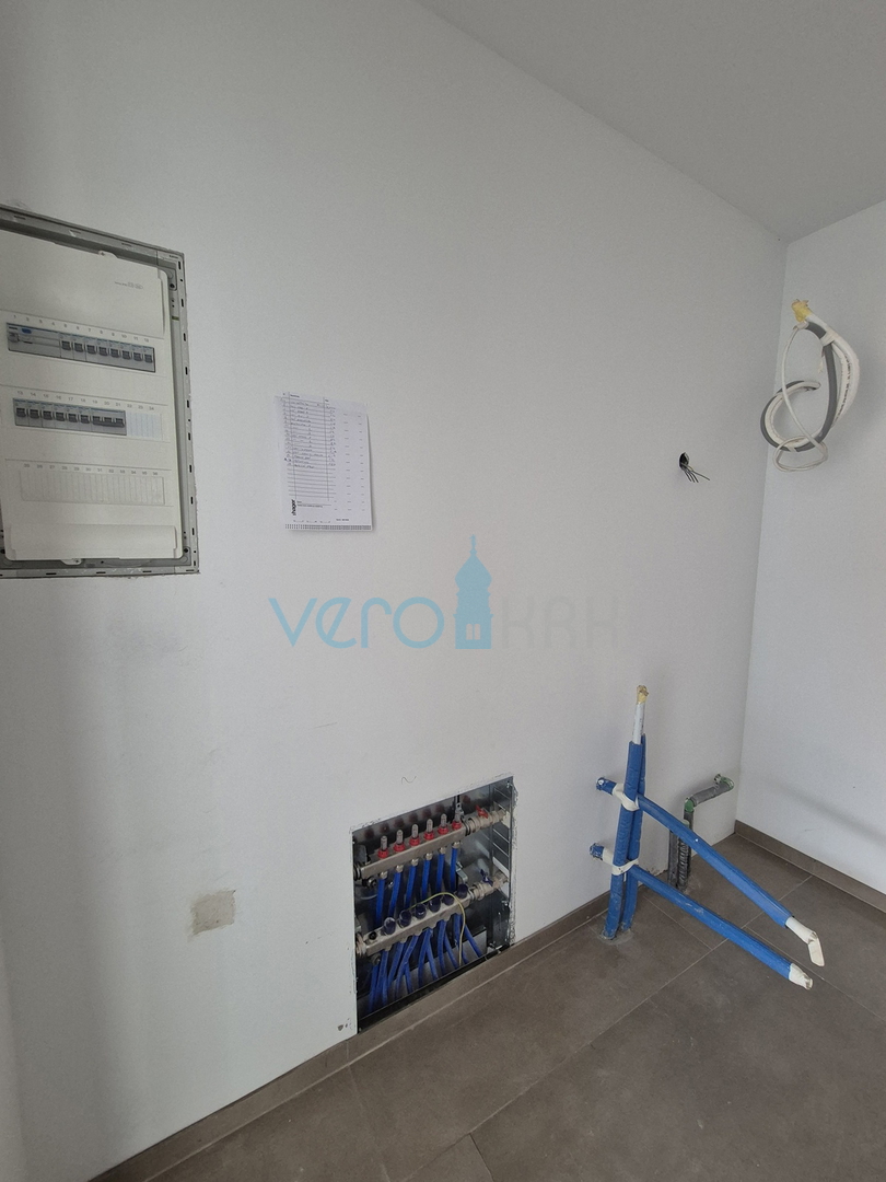 Isola di Krk, città di Krk, area circostante, villa moderna con piscina, in vendita