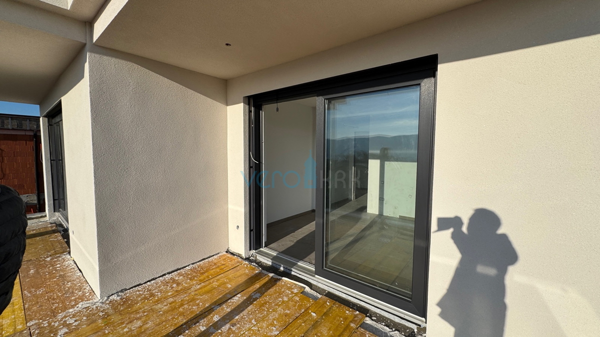 Isola di Krk, città di Krk, area circostante, villa moderna con piscina, in vendita