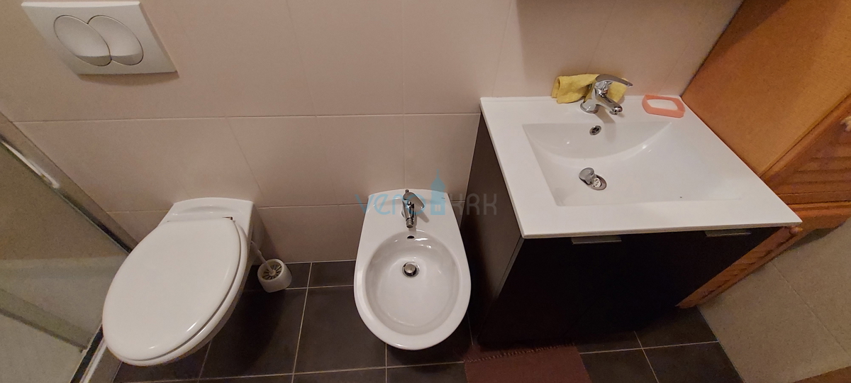 Šilo, isola di Krk, appartamento 44 m2, vista mare, piscina, vendita