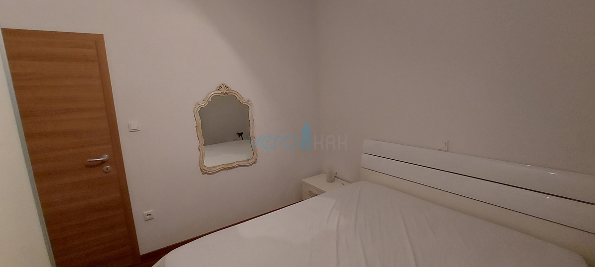 Šilo, isola di Krk, appartamento 44 m2, vista mare, piscina, vendita