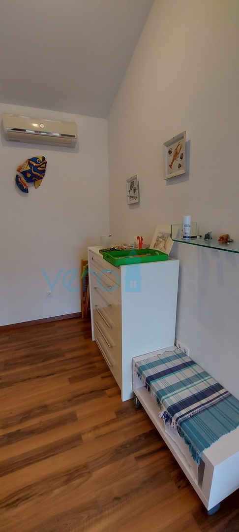 Šilo, isola di Krk, appartamento 44 m2, vista mare, piscina, vendita