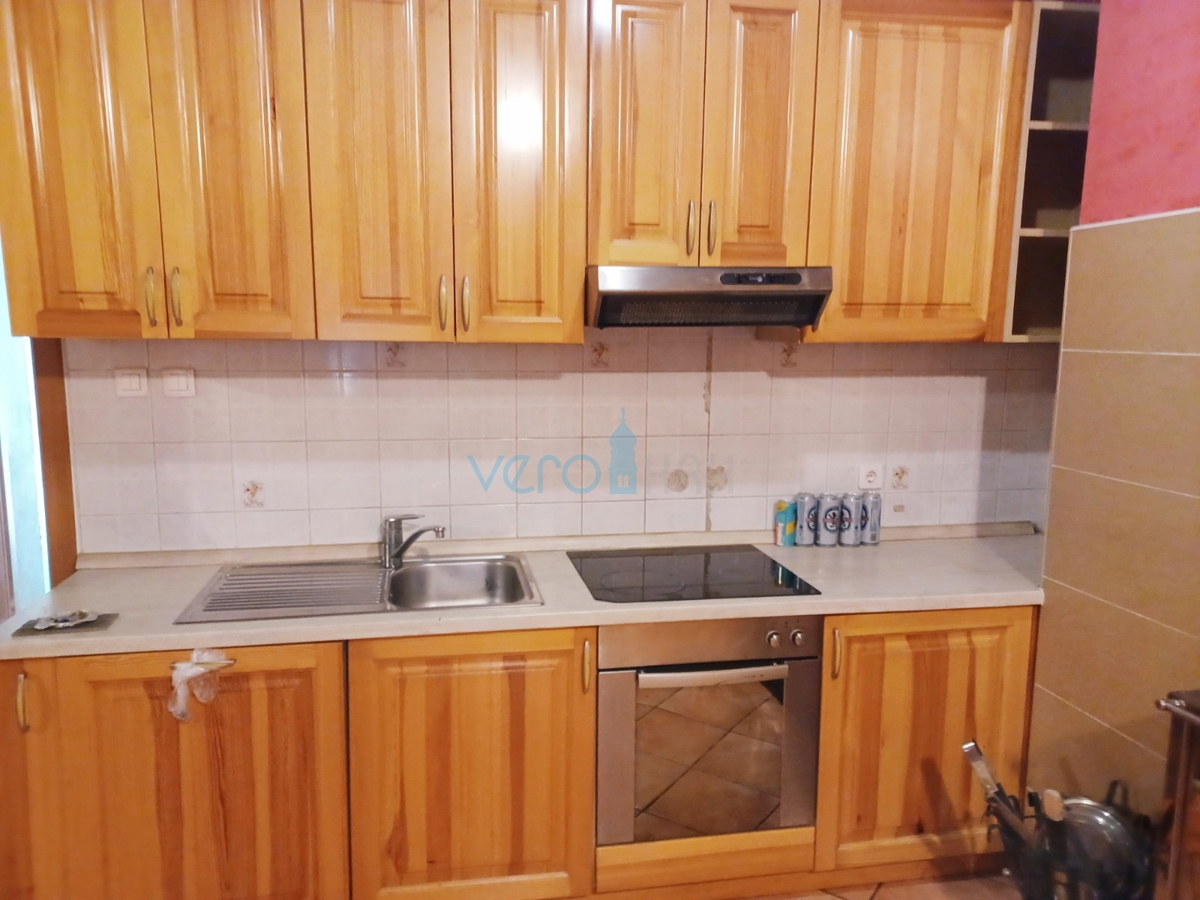 Gorski kotar, Mrkopalj, periferia, casa indipendente familiare 190m2 e terreno di 830m2, vendita