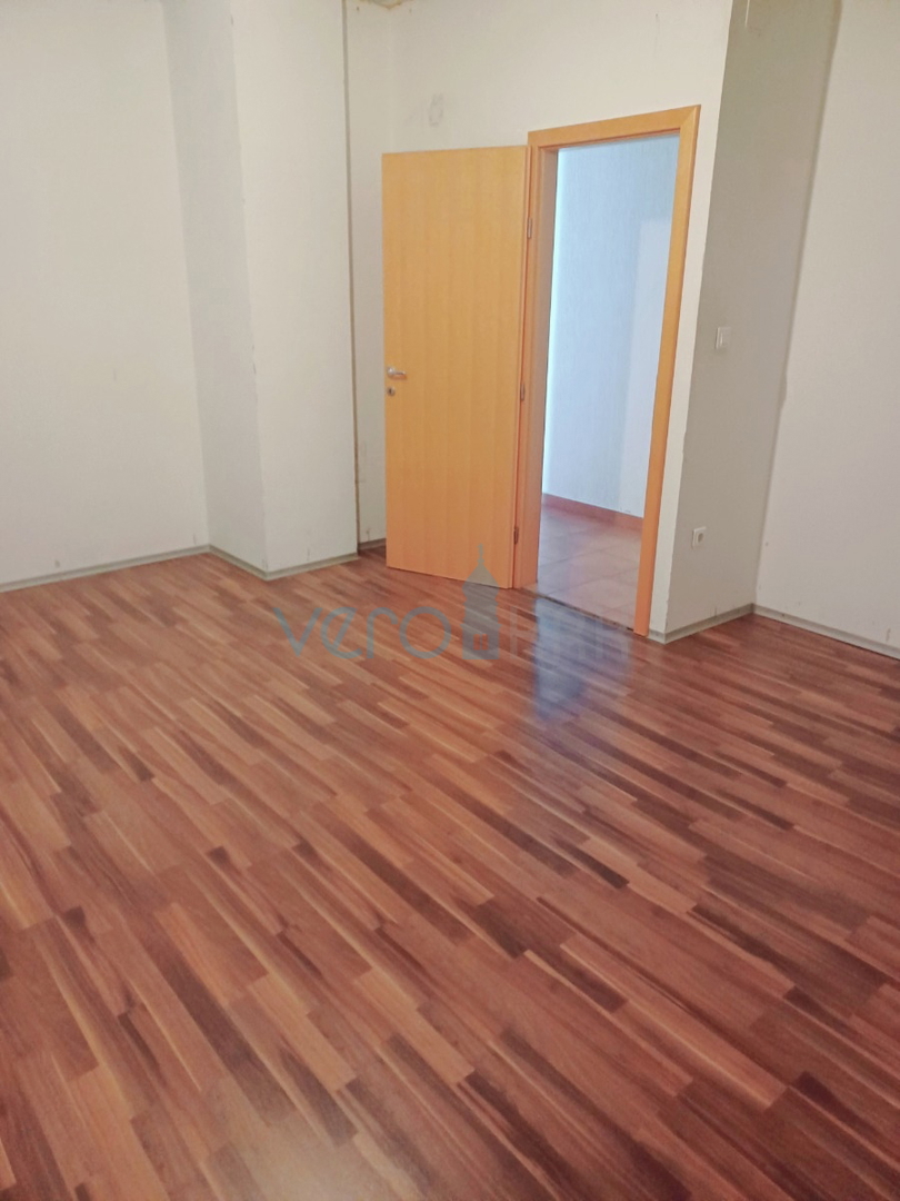 Gorski kotar, Mrkopalj, periferia, casa indipendente familiare 190m2 e terreno di 830m2, vendita