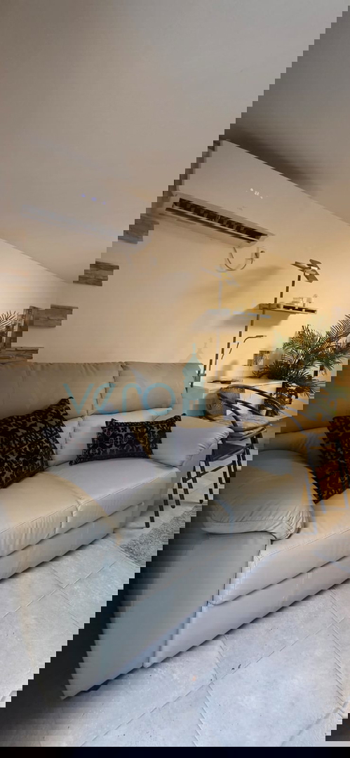 Uvala Soline, isola di Krk, casa indipendente, vista, giardino, 70 m dal mare, jacuzzi, vendita