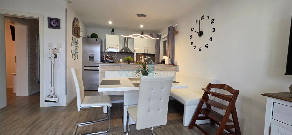 Uvala Soline, isola di Krk, casa indipendente, vista, giardino, 70 m dal mare, jacuzzi, vendita