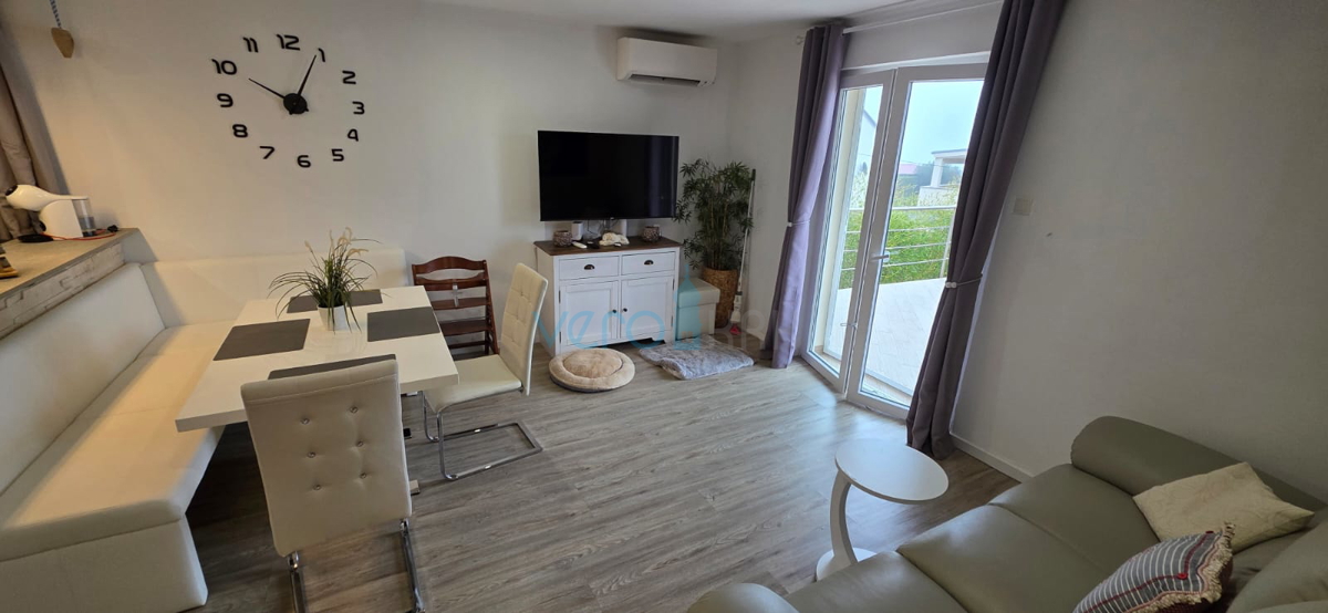 Uvala Soline, isola di Krk, casa indipendente, vista, giardino, 70 m dal mare, jacuzzi, vendita
