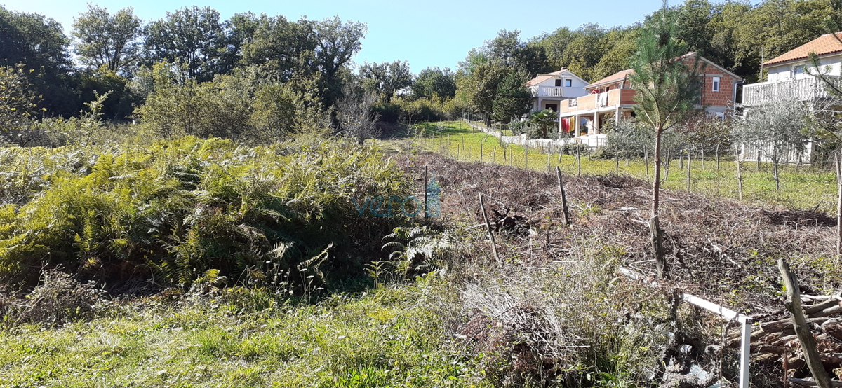 Isola di Krk, Cizici, terreno edificabile a 500m dal mare