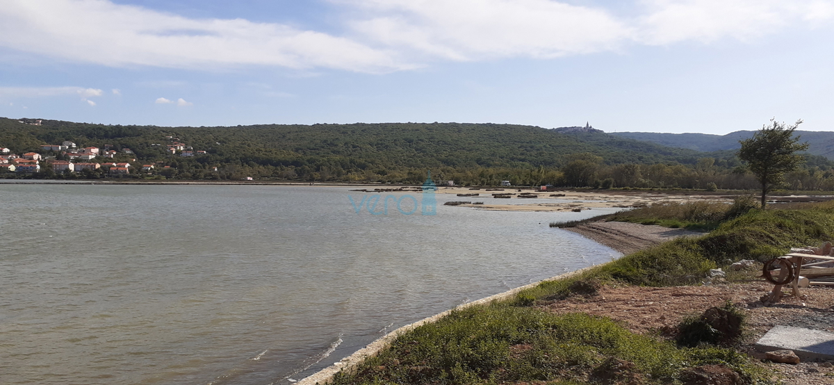 Isola di Krk, Cizici, terreno edificabile a 500m dal mare