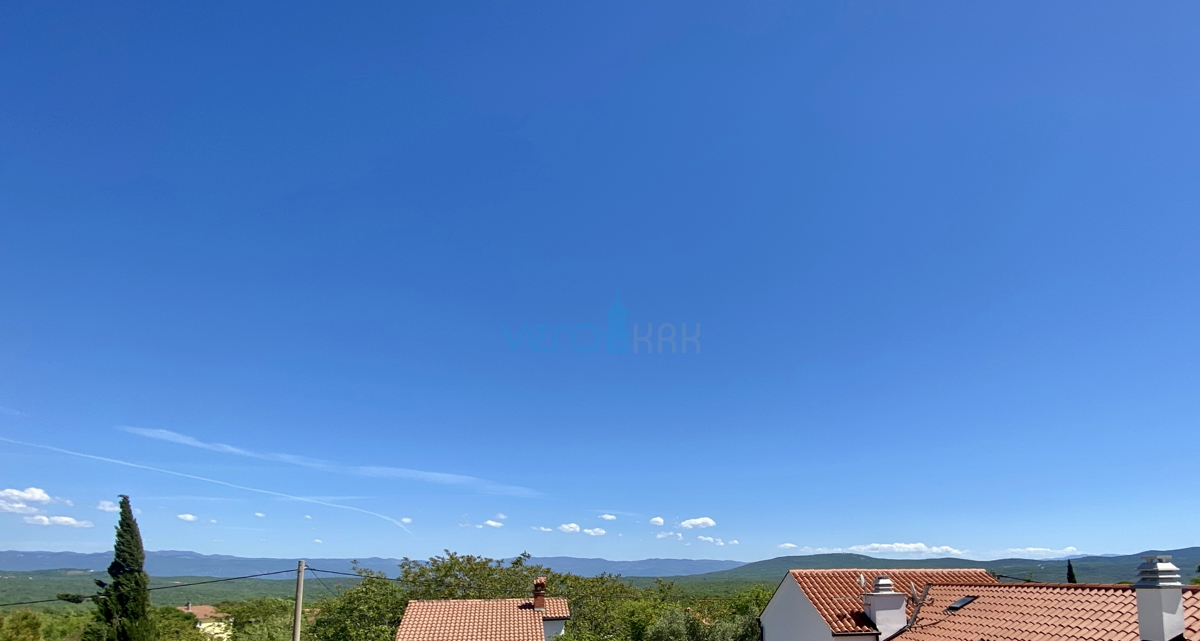 Isola di Krk, città di Krk, zona circostante, casa bifamiliare di nuova costruzione con piscina, giardino, vendita