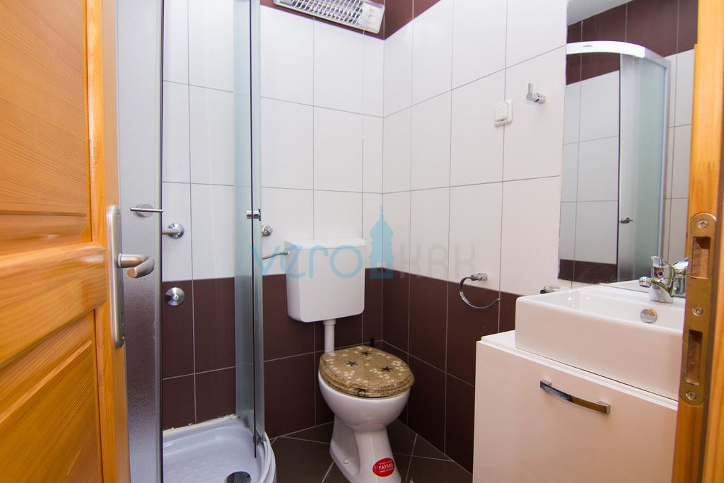 Isola di Krk, dintorni, casa con due appartamenti, piscina e vista mare, in vendita