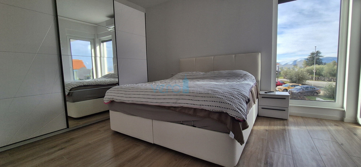 Isola di Krk, Malinska, moderna casa bifamiliare con piscina, giardino, vista, vendita