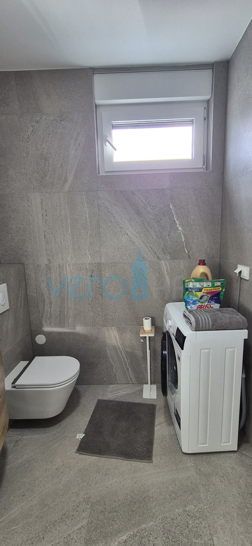 Isola di Krk, Malinska, moderna casa bifamiliare con piscina, giardino, vista, vendita