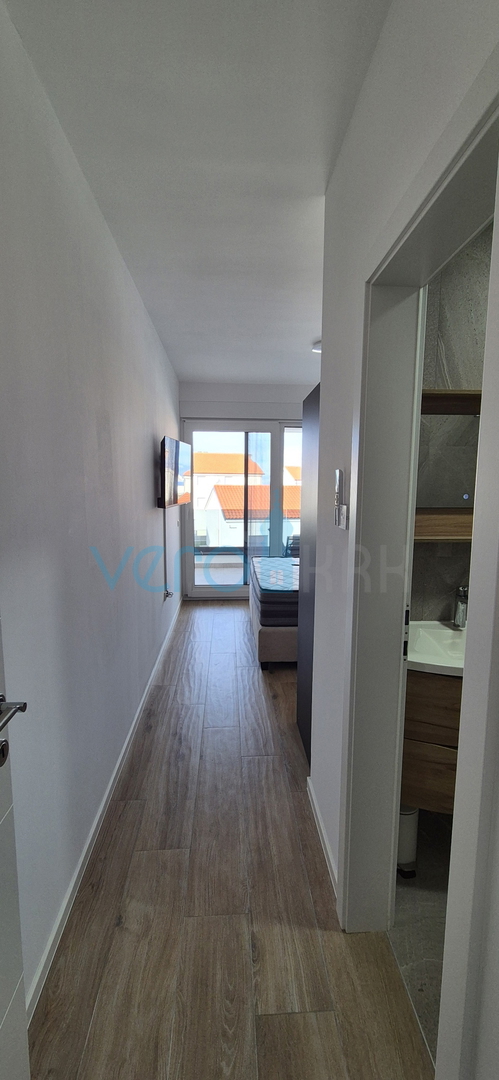 Isola di Krk, Malinska, moderna casa bifamiliare con piscina, giardino, vista, vendita