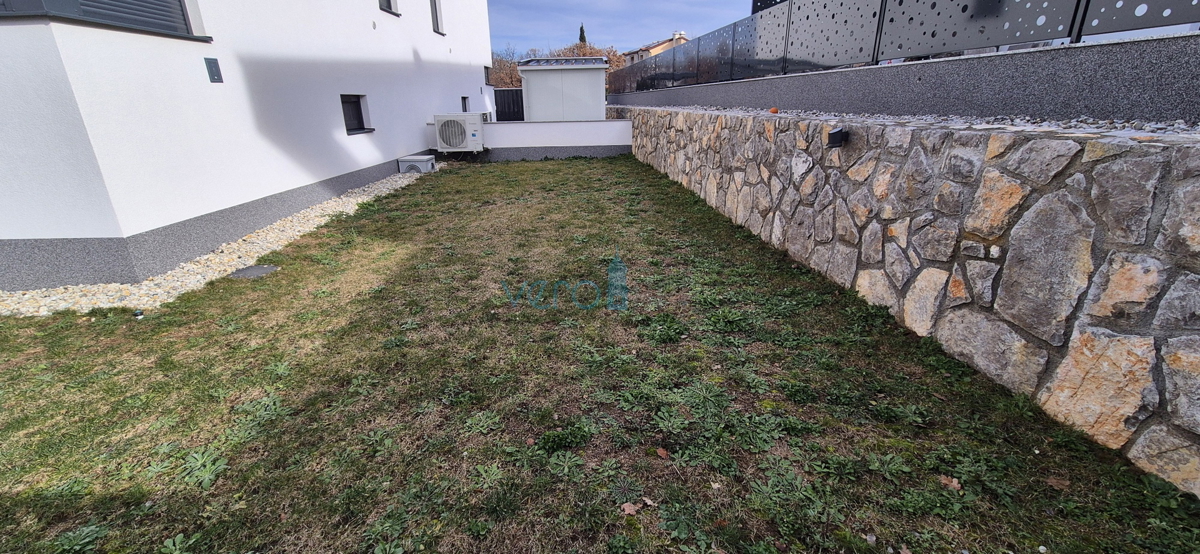 Isola di Krk, Malinska, moderna casa bifamiliare con piscina, giardino, vista, vendita