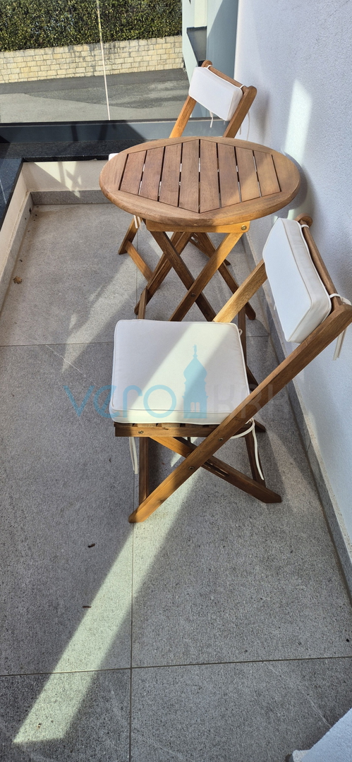 Isola di Krk, Malinska, moderna casa bifamiliare con piscina, giardino, vista, vendita