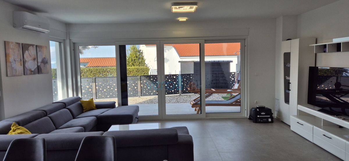 Isola di Krk, Malinska, moderna casa bifamiliare con piscina, giardino, vista, vendita