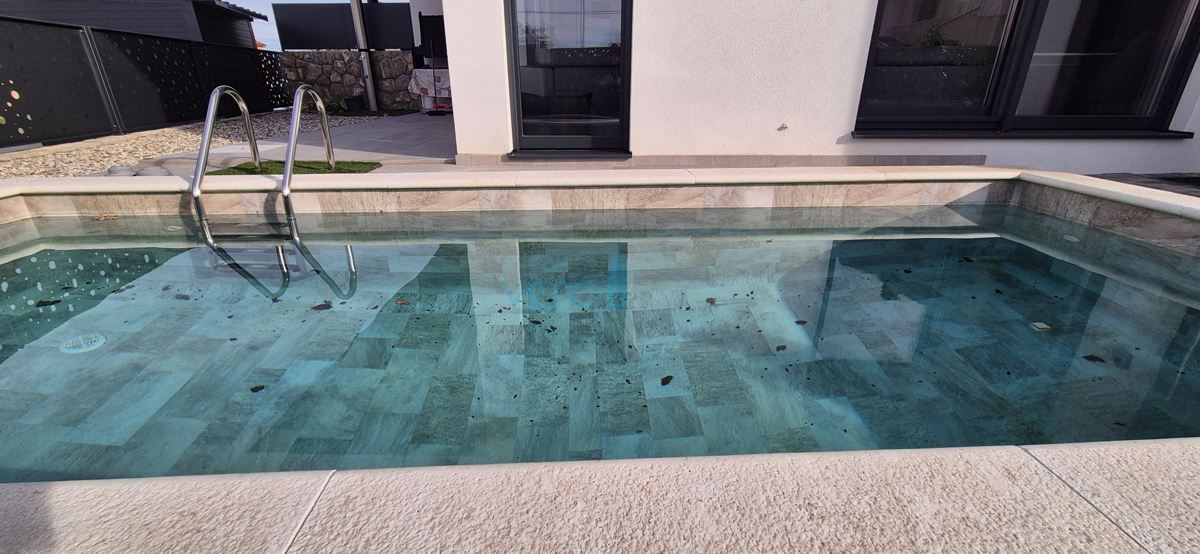 Isola di Krk, Malinska, moderna casa bifamiliare con piscina, giardino, vista, vendita