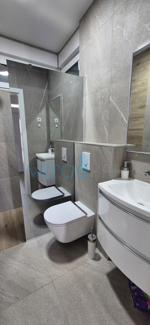 Isola di Krk, Malinska, moderna casa bifamiliare con piscina, giardino, vista, vendita