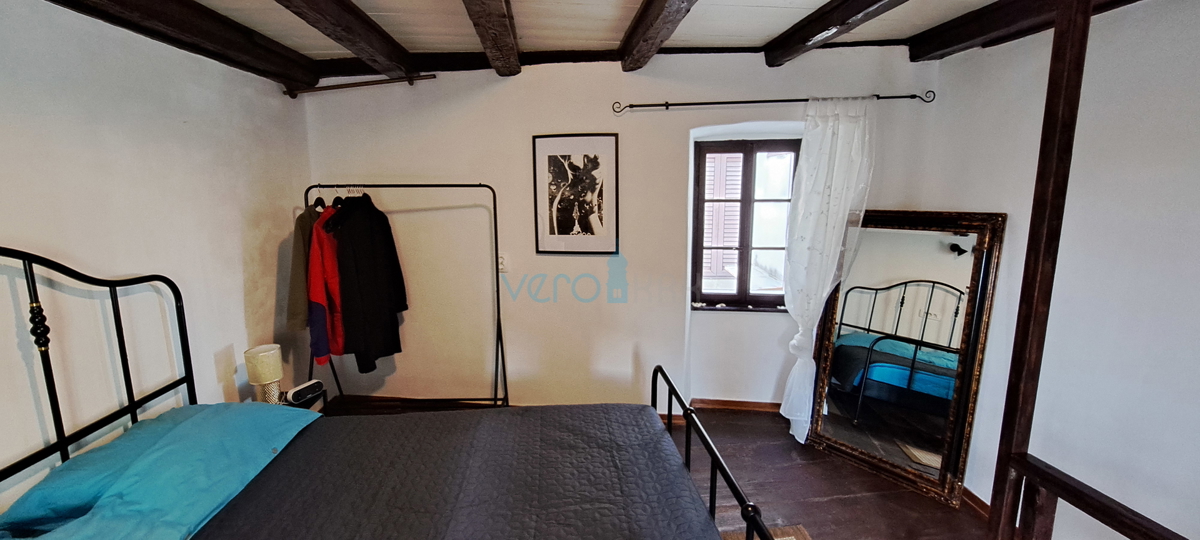 Isola di Krk, Omišalj, affascinante casa a schiera nel centro storico, vista, in vendita