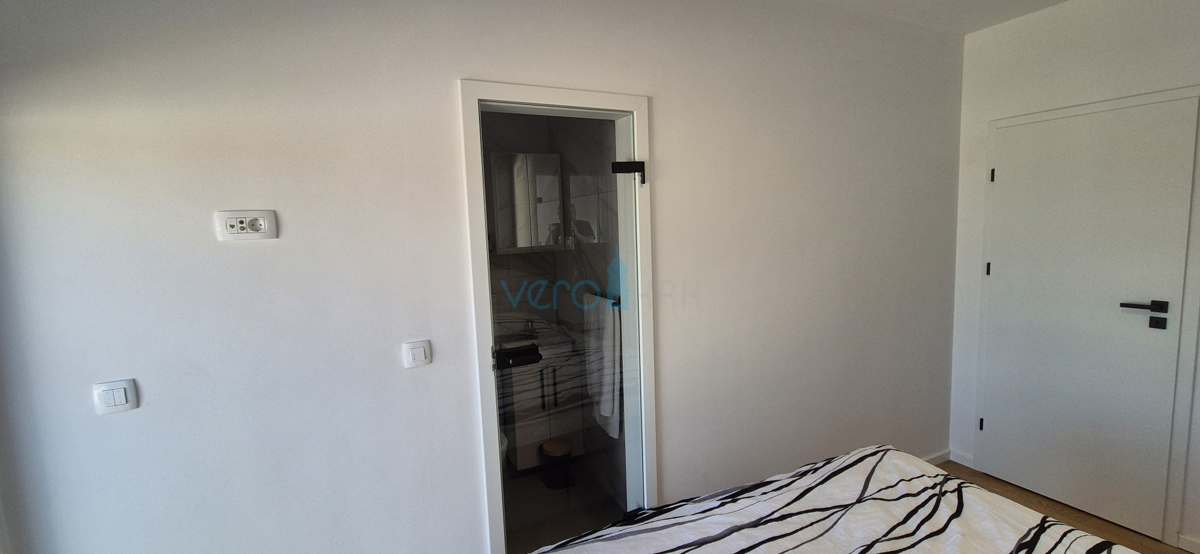 Malinska, centro, nuova costruzione, villa bifamiliare con piscina, vista mare, giardino, vendita