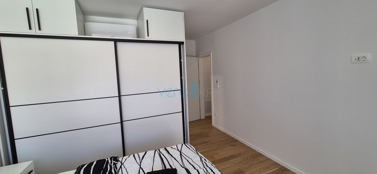 Malinska, centro, nuova costruzione, villa bifamiliare con piscina, vista mare, giardino, vendita