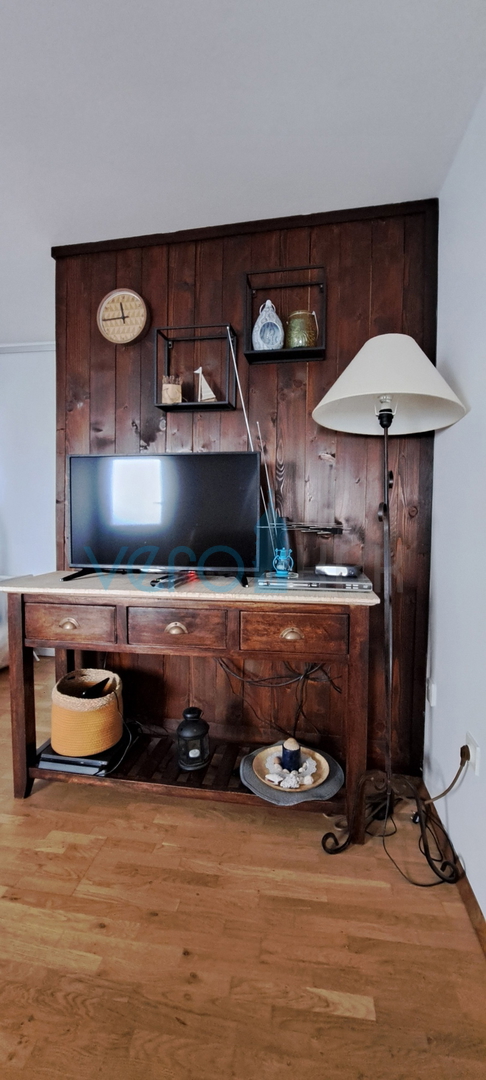 Omišalj, isola di Krk, casa in pietra autoctona a schiera, terrazza, in vendita