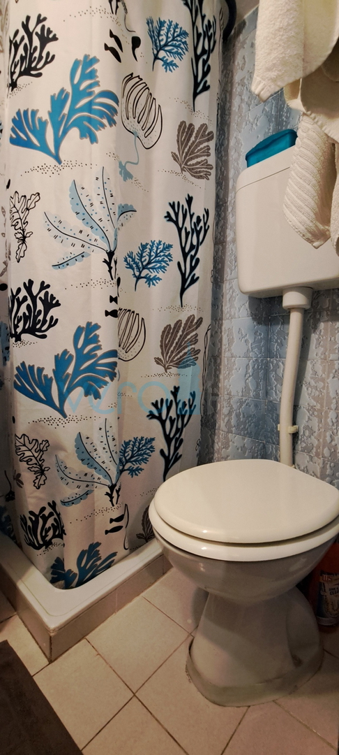 Omišalj, isola di Krk, casa in pietra autoctona a schiera, terrazza, in vendita