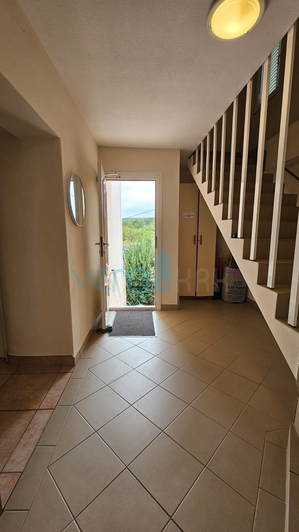 Isola di Krk, Dobrinj, villa di lusso autoctona con uliveto e piscina