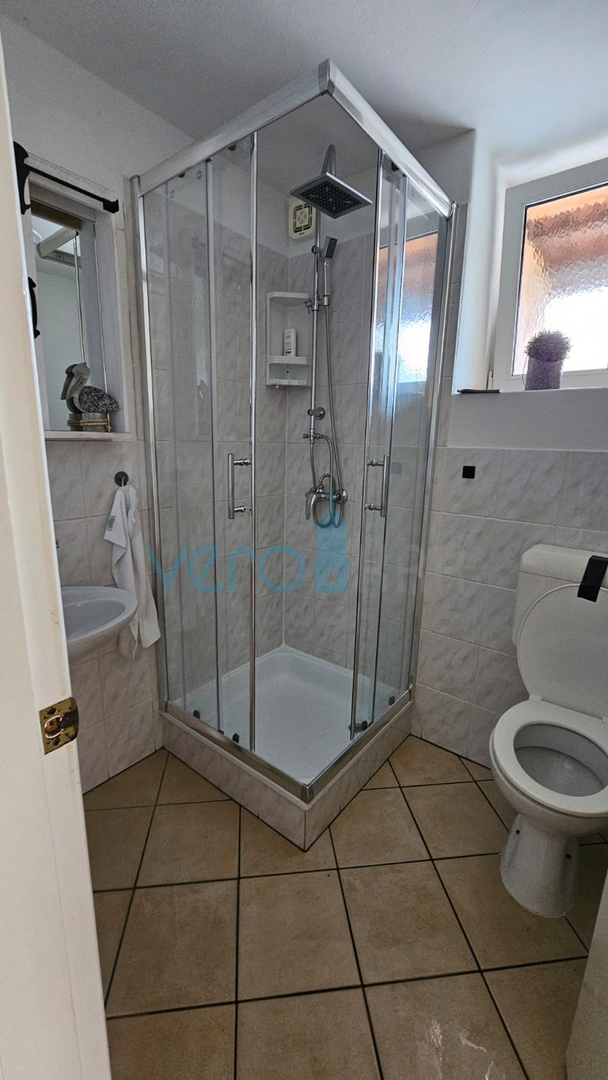 Isola di Krk, Dobrinj, villa di lusso autoctona con uliveto e piscina