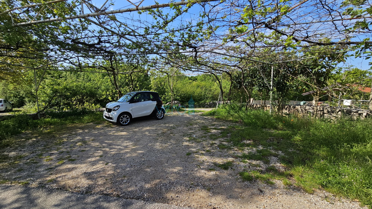Isola di Krk, Dobrinj, villa di lusso autoctona con uliveto e piscina