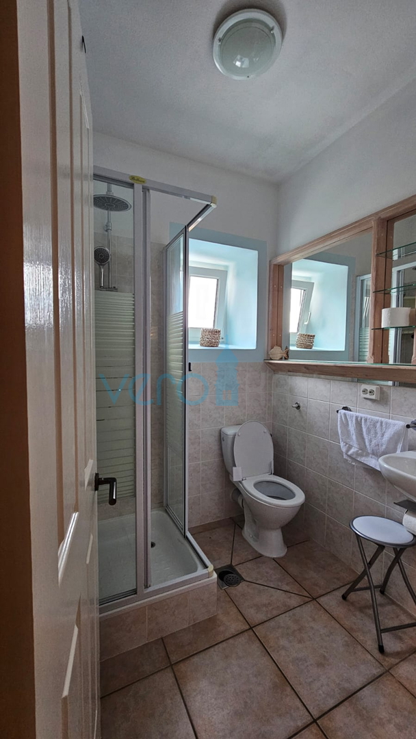 Isola di Krk, Dobrinj, villa di lusso autoctona con uliveto e piscina