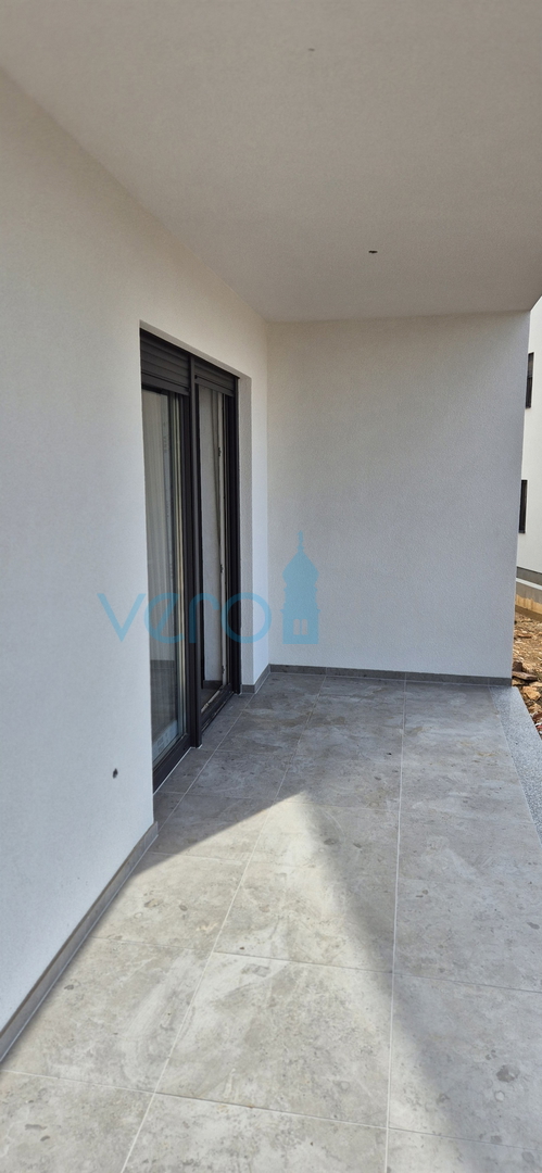 Bai Soline, isola di Krk, appartamento bilocale al piano, vista, nuova costruzione, in vendita