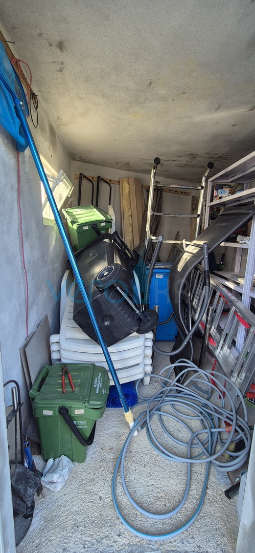 Isola di Krk, Malinska, zona circostante, casa bifamiliare con piscina e giardino, vendita