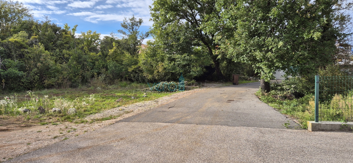 Šilo, isola di Krk, terreno edificabile 504 m2, in vendita