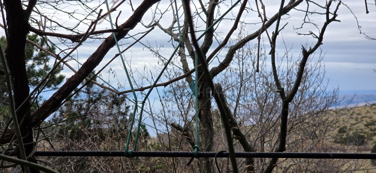 Senj, periferia, casa familiare di 150 m2 su un terreno di 1000 m2, vista mare, in vendita