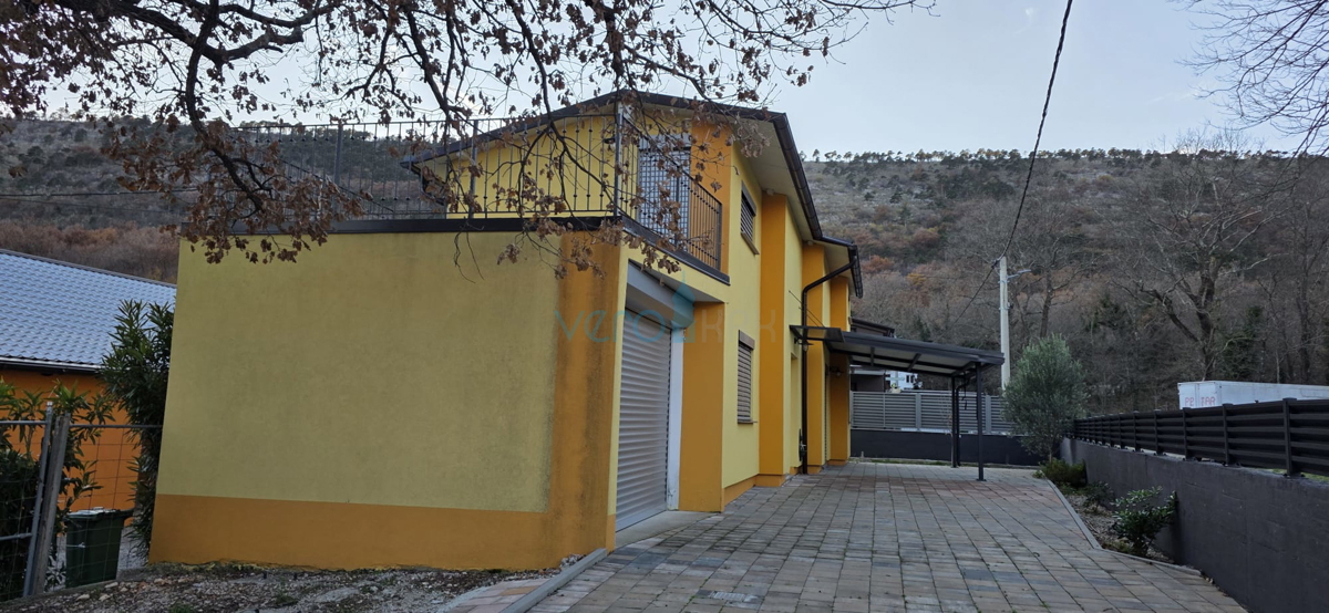 Novi Vinodolski, Bribir, periferia, casa indipendente con garage e terrazza, in vendita